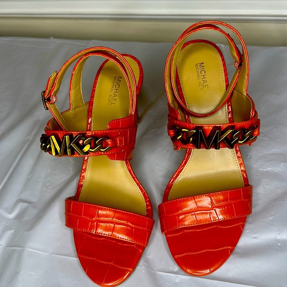 micheal kors orange heel 7.5